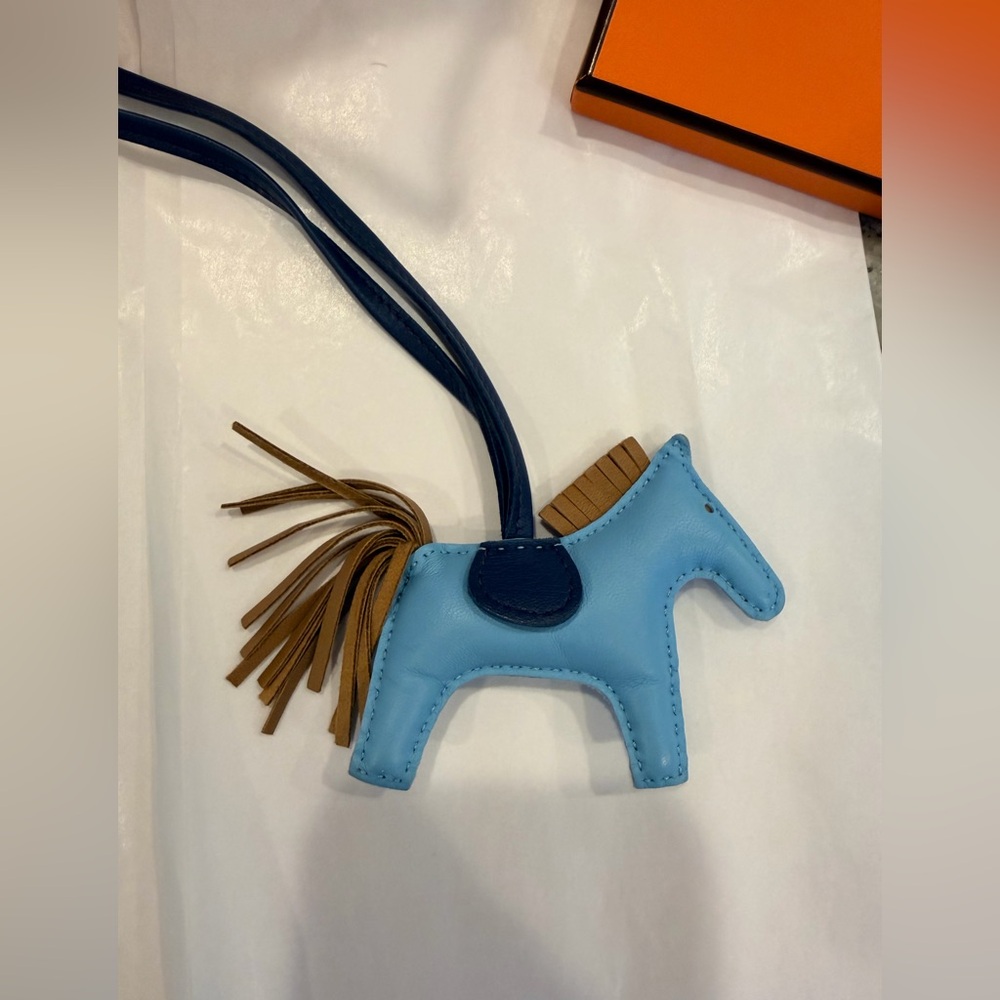 Hermes Milo Gri Gri Rodeo Bag Charm - Picture 3 of 12